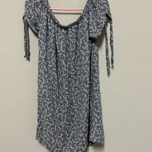 American Eagle M off shoulder floral dress